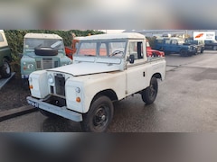 Land Rover 88 - Series II