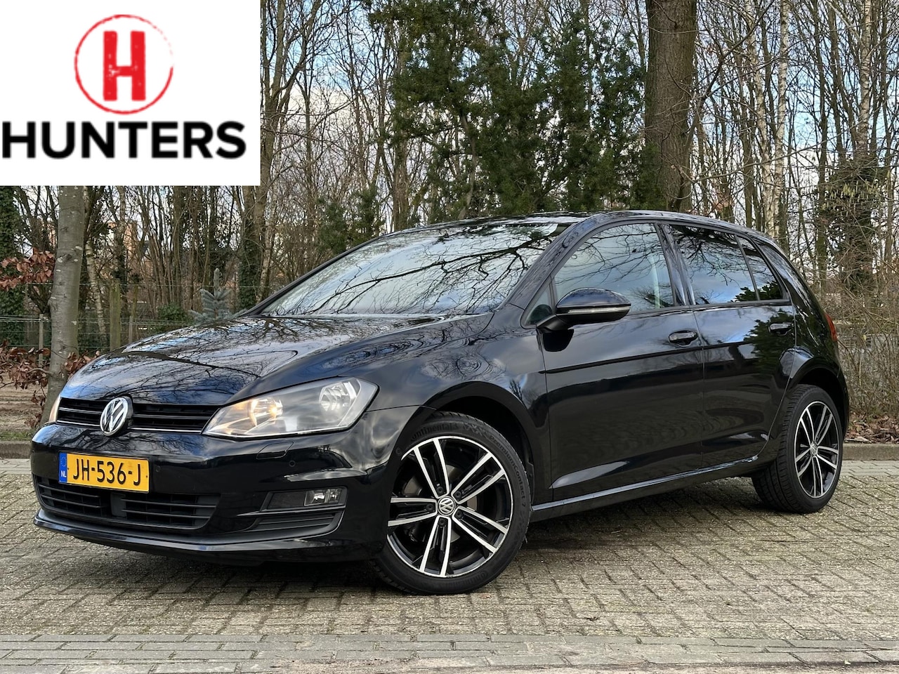 Volkswagen Golf - 1.2 TSI Connected Series | CarPlay| Adaptieve Cruise| Navi| Stoelverw.| - AutoWereld.nl