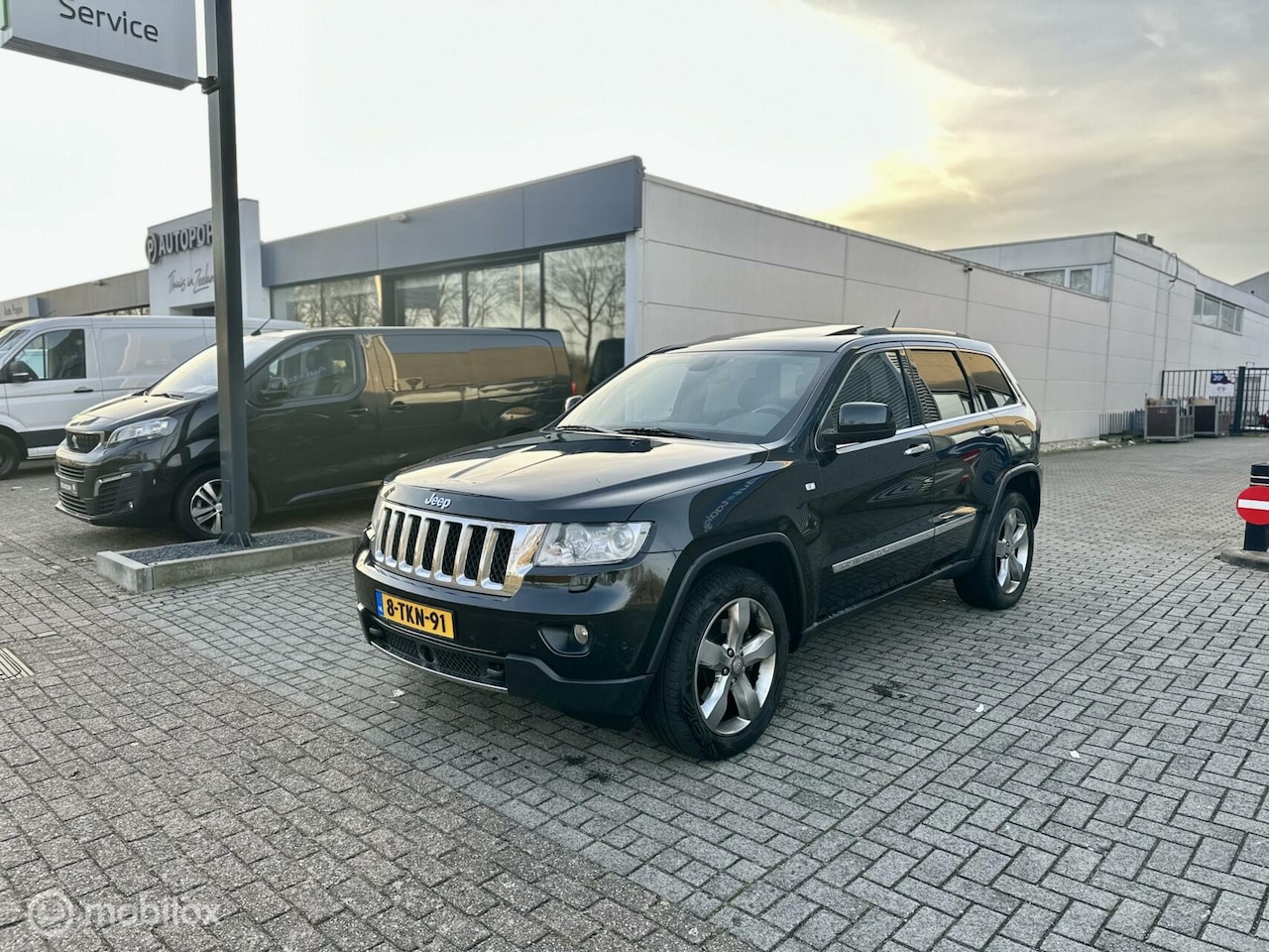 Jeep Grand Cherokee - 3.0 CRD Limited Full Optie Pano 4X4 - AutoWereld.nl