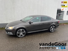 Volkswagen Passat - 1.4 TSI Highline BlueMotion, '13, 130000 km, navi, 19'' velgen, sportief