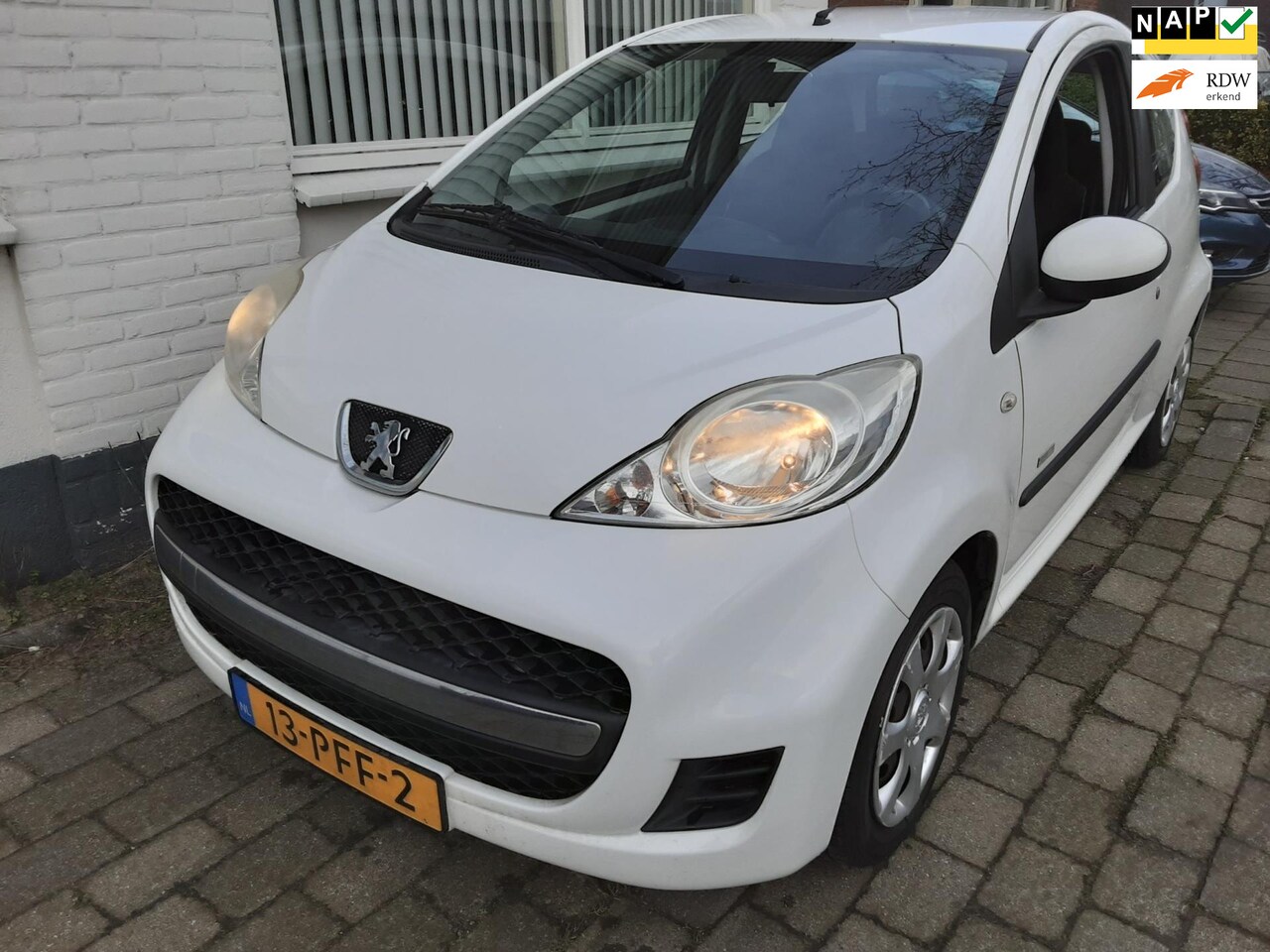 Peugeot 107 - 1.0-12V Millesim 200 1.0-12V Millesim 200 - AutoWereld.nl