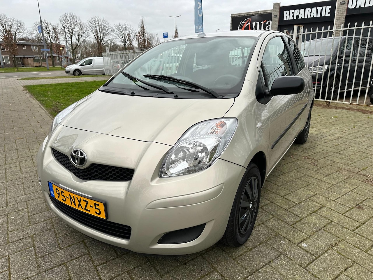 Toyota Yaris - 1.0 VVTi Acces 1.0 VVTi Acces - AutoWereld.nl