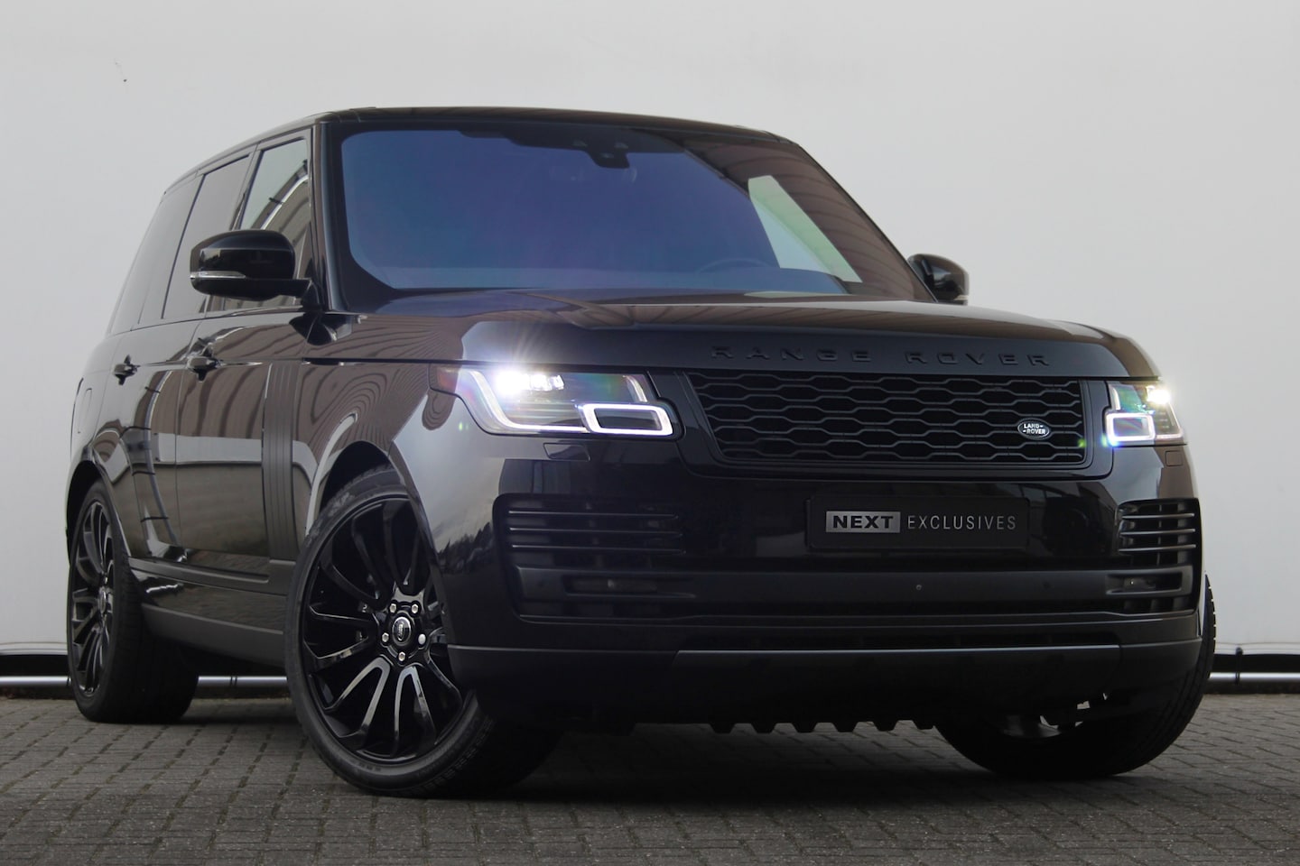 Land Rover Range Rover - 5.0 V8 SC Vogue BTW | Pano | Massage | 360 | ACC | Meridian - AutoWereld.nl