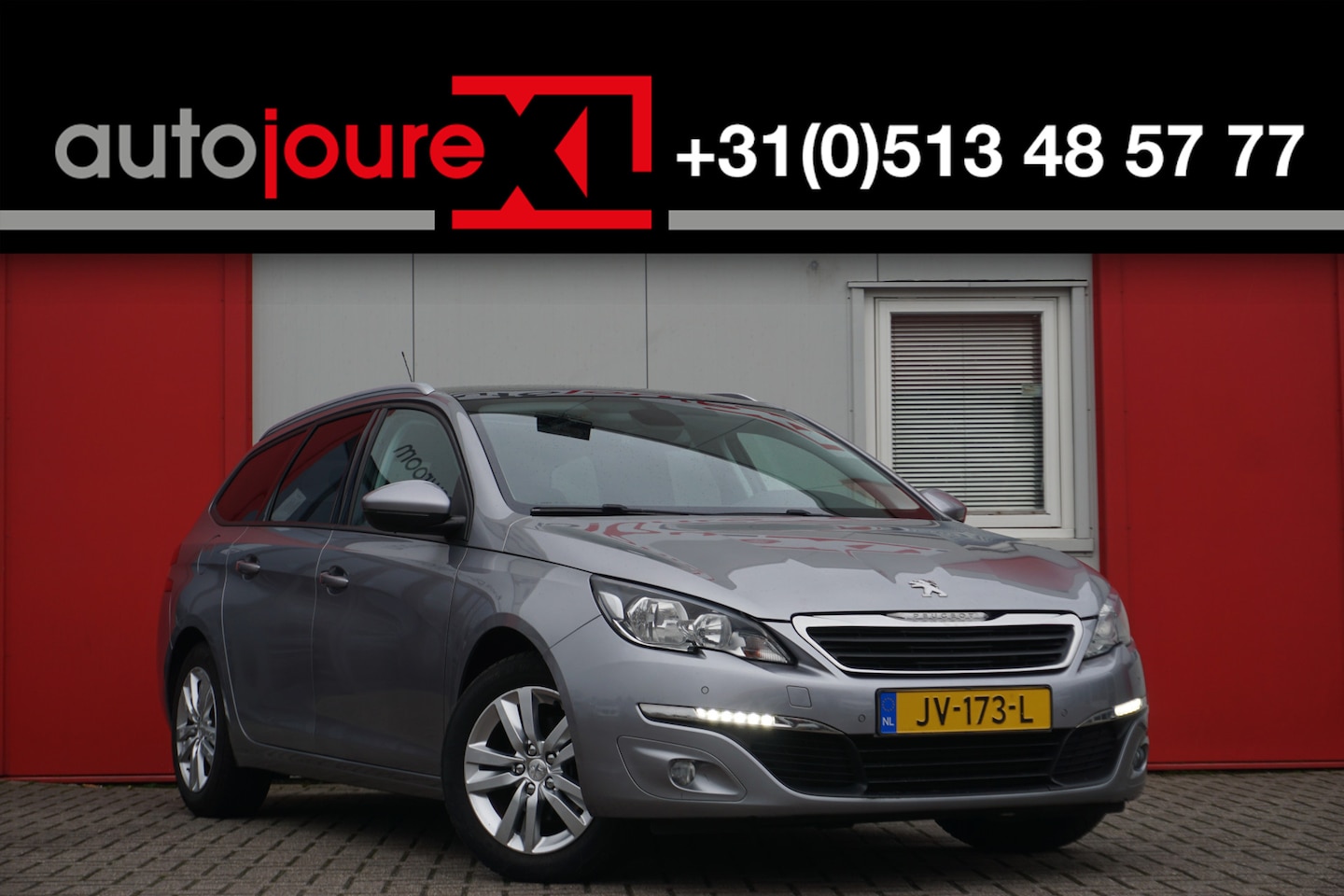 Peugeot 308 SW - 1.2 PureTech Blue Lease Executive | Camera | Panoramadak | Trekhaak | Origineel NL | - AutoWereld.nl