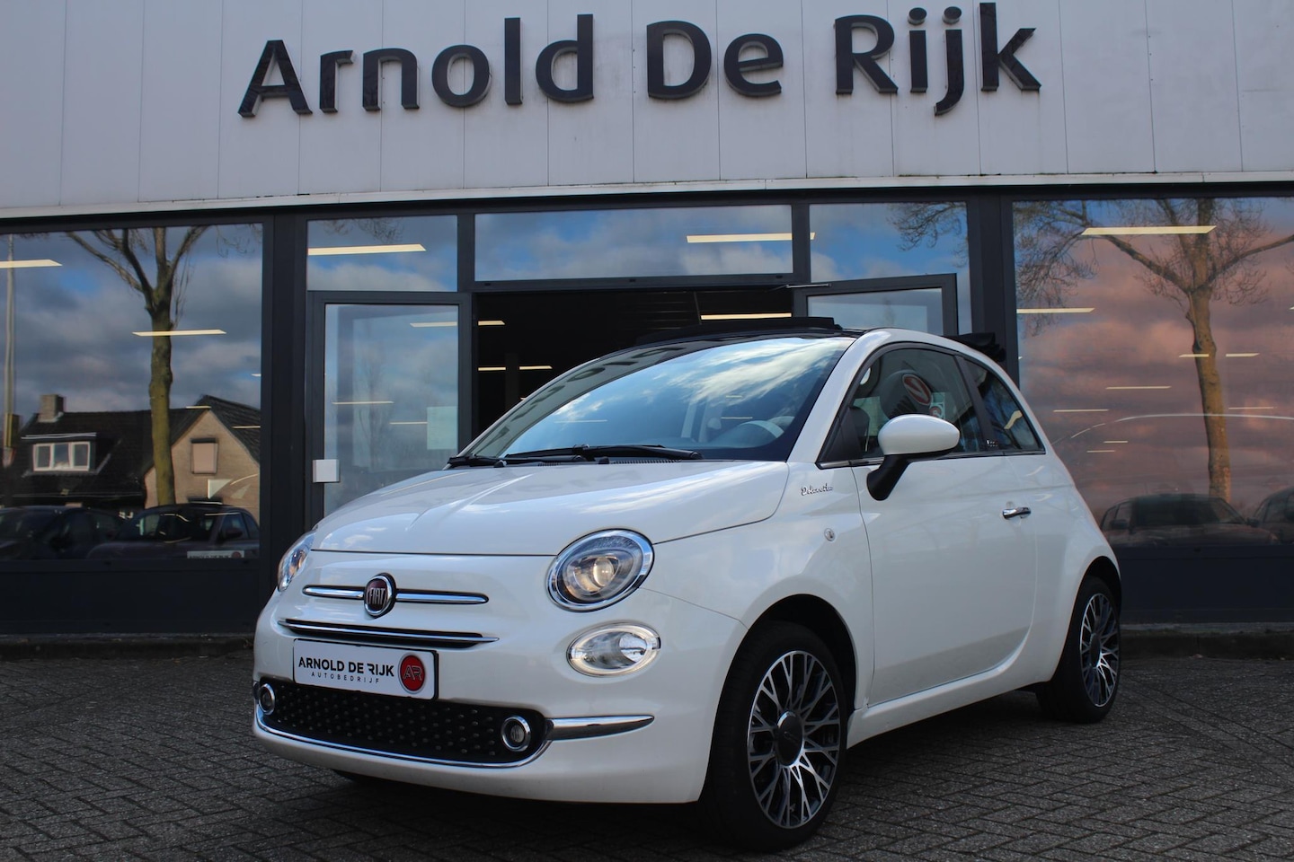 Fiat 500 C - 1.0 Hybrid Dolcevita 1.0 Hybrid Dolcevita - AutoWereld.nl