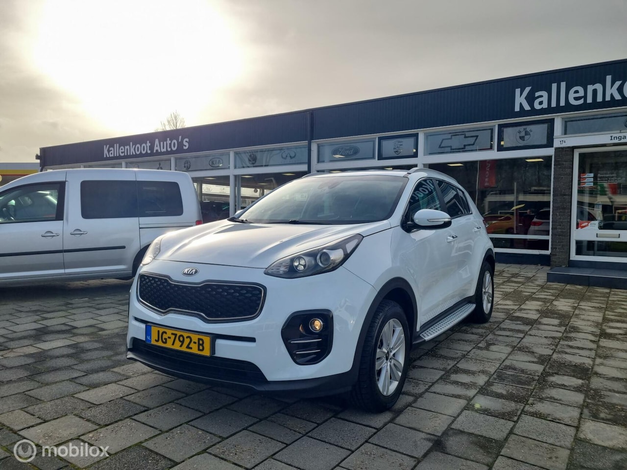 Kia Sportage - 1.6 GDI First Edition 1.6 GDI First Edition, Navi, Camera, DAB, Clima - AutoWereld.nl