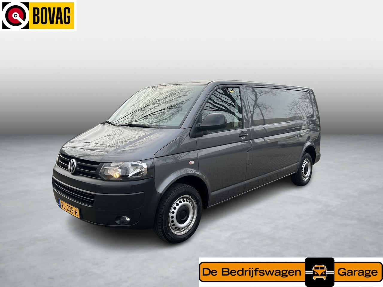 Volkswagen Transporter - 2.0 TDI L2H1 140 PK 6 bak | Airco | Navi | Achterklep | € 202,- per mnd - AutoWereld.nl