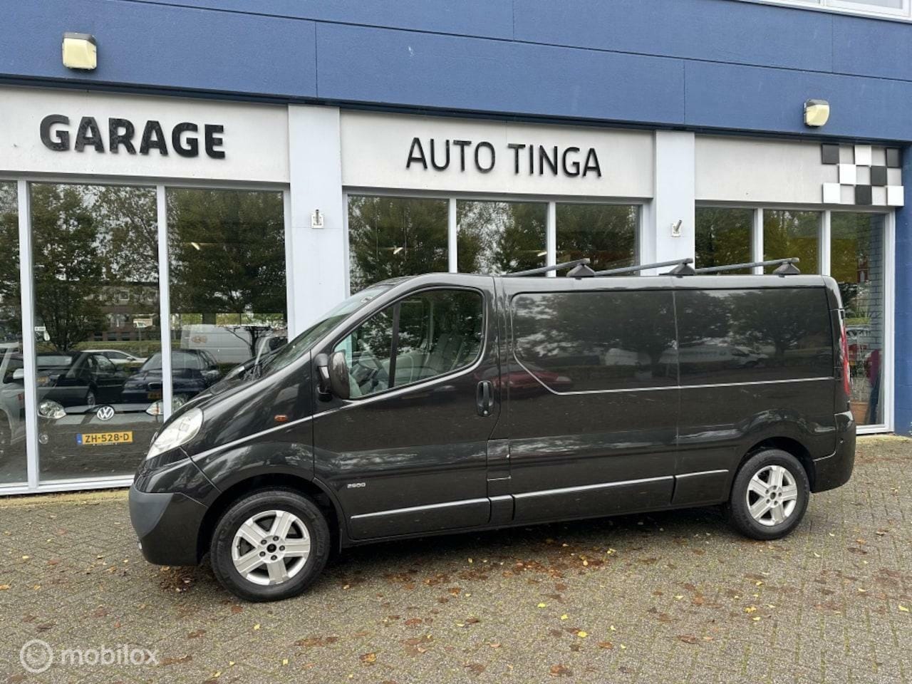 Opel Vivaro - 2.5 CDTI L2 H1 2.5 CDTI L2H1 - AutoWereld.nl