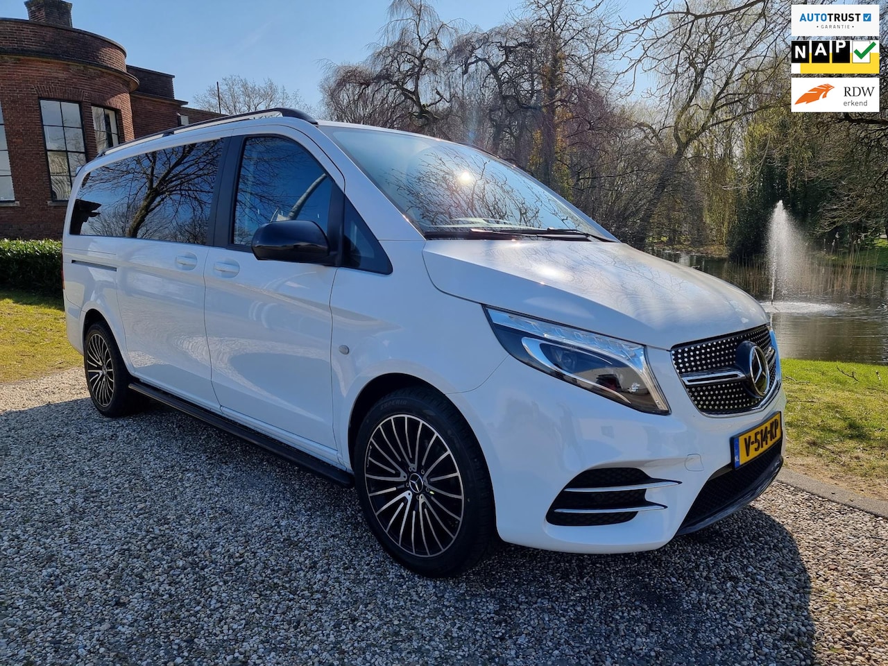 Mercedes-Benz Vito - 111 CDI Lang AMG 3-zits/LED/6-bak/LEER/19" - AutoWereld.nl