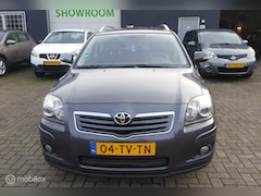 Toyota Avensis Wagon - 2.0 VVTi Luna Business