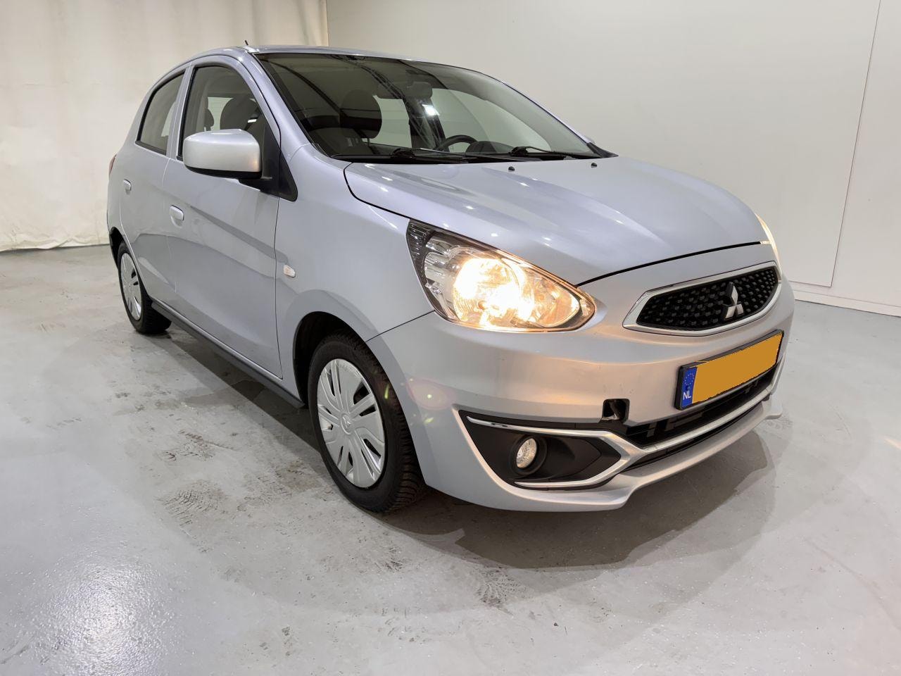 Mitsubishi Space Star - 1.0 Mivec Cool+ Airco - AutoWereld.nl