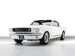 Ford Mustang Fastback - Restomod - Manual Gearbox