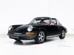 Porsche 911 Targa - 2.4 - Restored - Modified