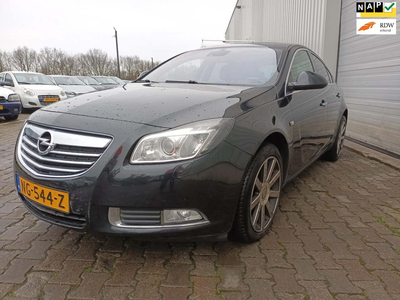 Opel Insignia - 2.0 CDTI Cosmo - Airco - Navi - Export - Schade - AutoWereld.nl