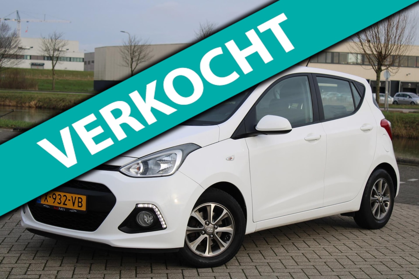 Hyundai i10 - 1.2 i-Drive Cool l Airco l Elek Pak l Stoelverw - AutoWereld.nl