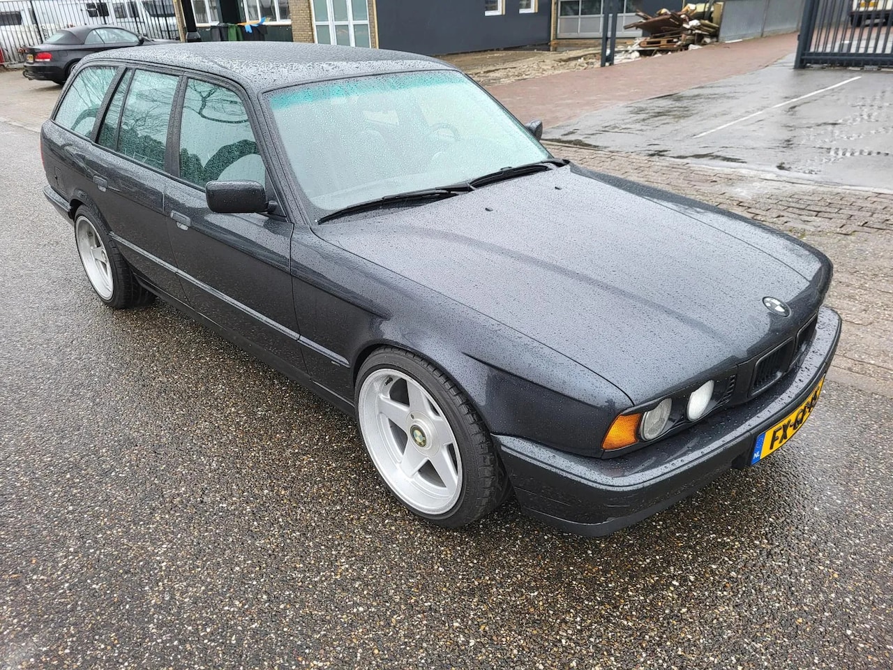 BMW 5-serie Touring - 530I AUT U9 v8 - AutoWereld.nl