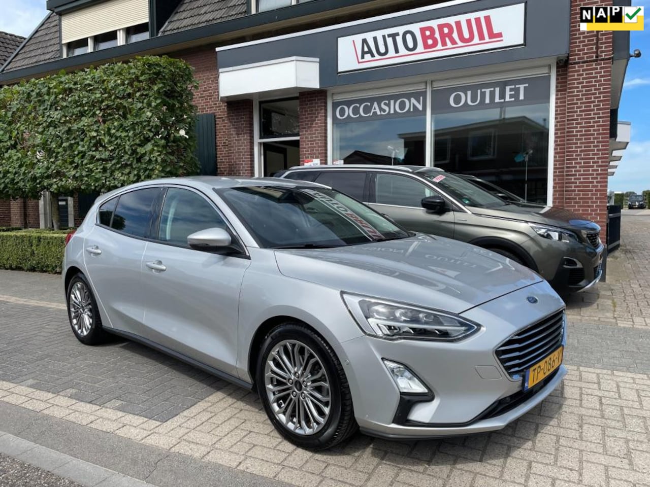 Ford Focus - 1.0 EcoBoost Titanium Business.Nieuw Model Clima/Camera/ - AutoWereld.nl