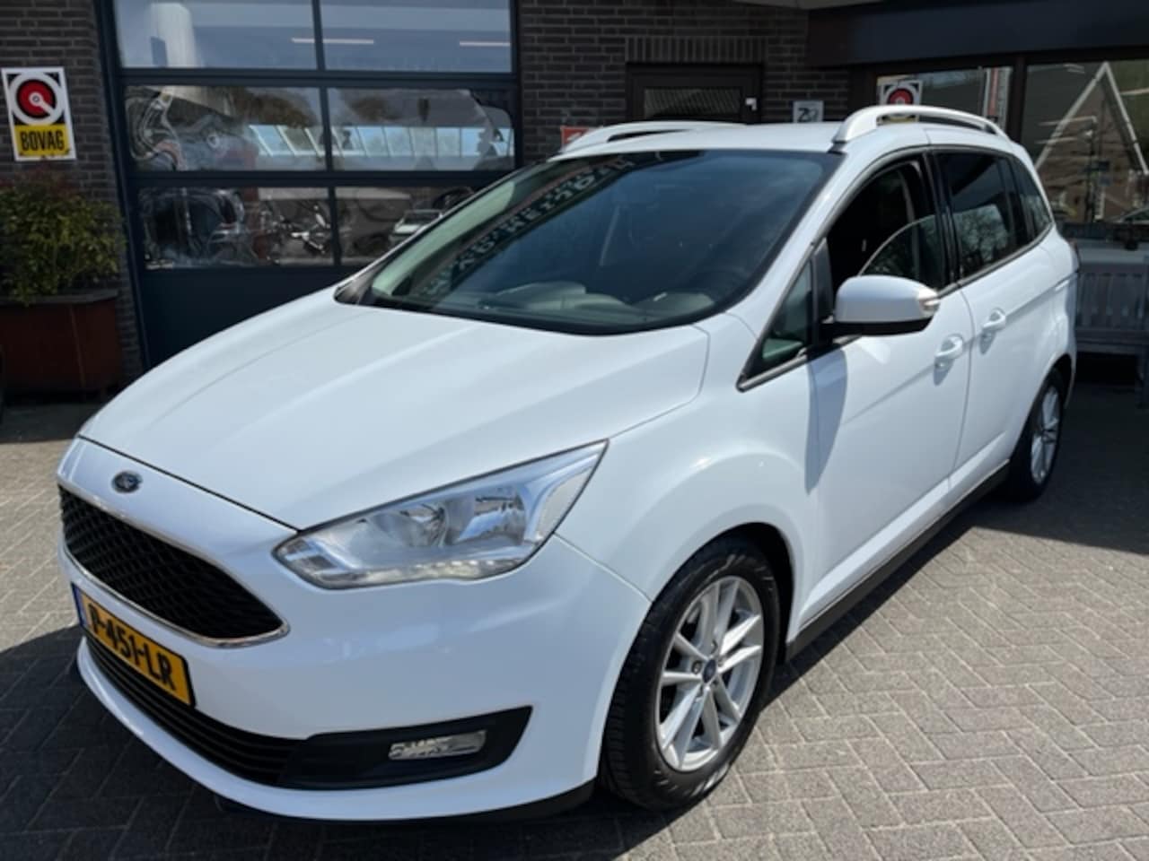 Ford Grand C-Max - 1.0 ECOBOOST Business 7-pers. - AutoWereld.nl