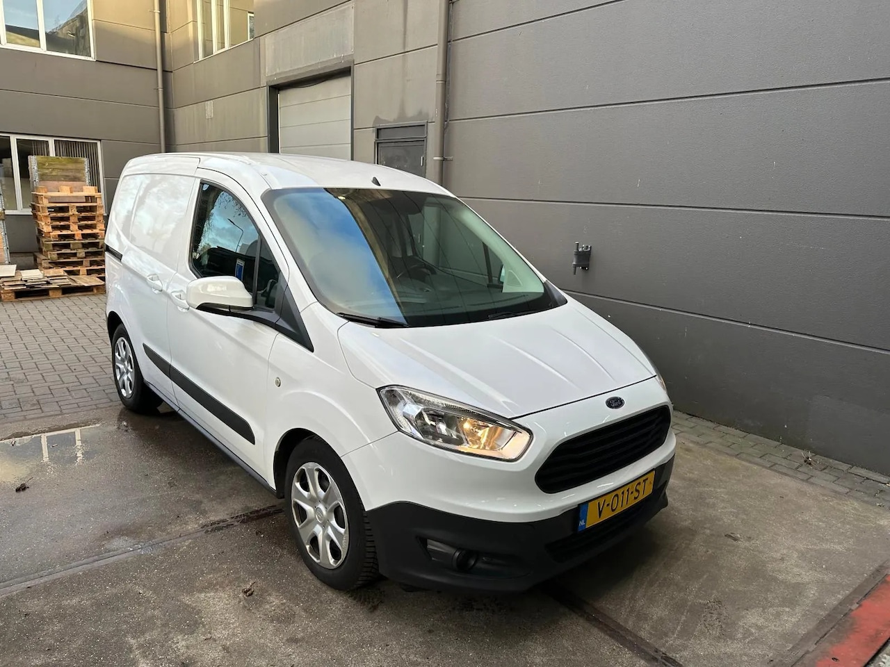 Ford Transit Courier - AutoWereld.nl