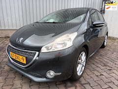 Peugeot 208 - 1.2 VTi Envy - Airco - Navi - Export - Schade