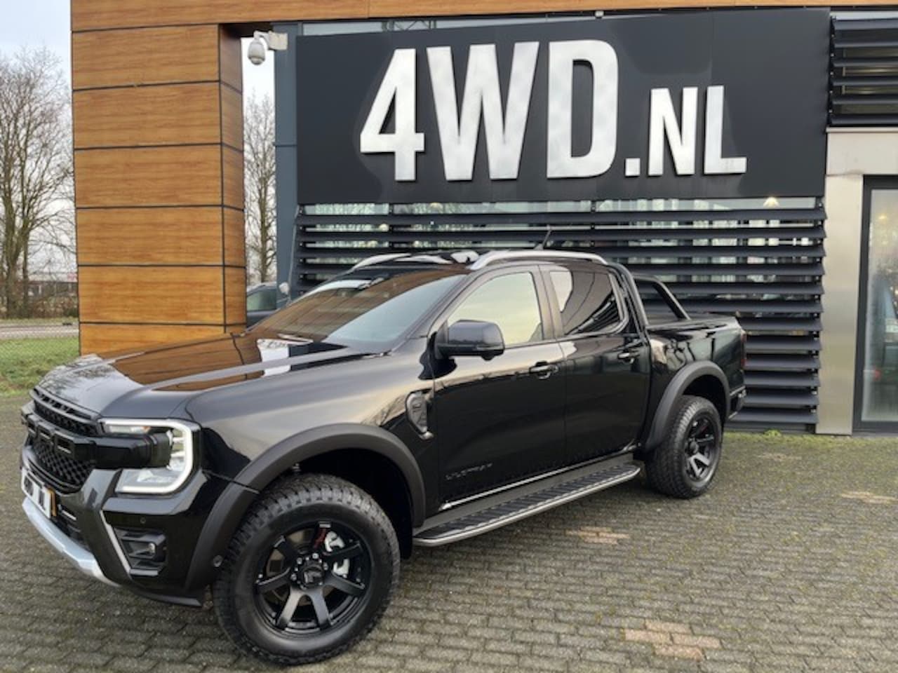 Ford Ranger - 3.0 V6 DC 3.0 V6 TD AUT 250 PK 5 PERS VAN MULTI CARGO CUSTOM EDITION € 63.900 EXCL de WILD - AutoWereld.nl