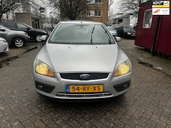 Ford Focus - 1.6-16V First Edition, Automaat