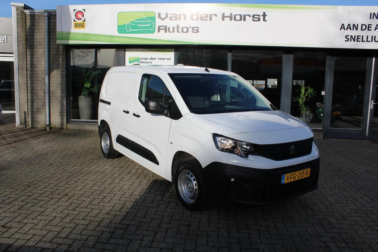 Peugeot Partner - 1.5 BlueHDI Premium airco cruise control - AutoWereld.nl