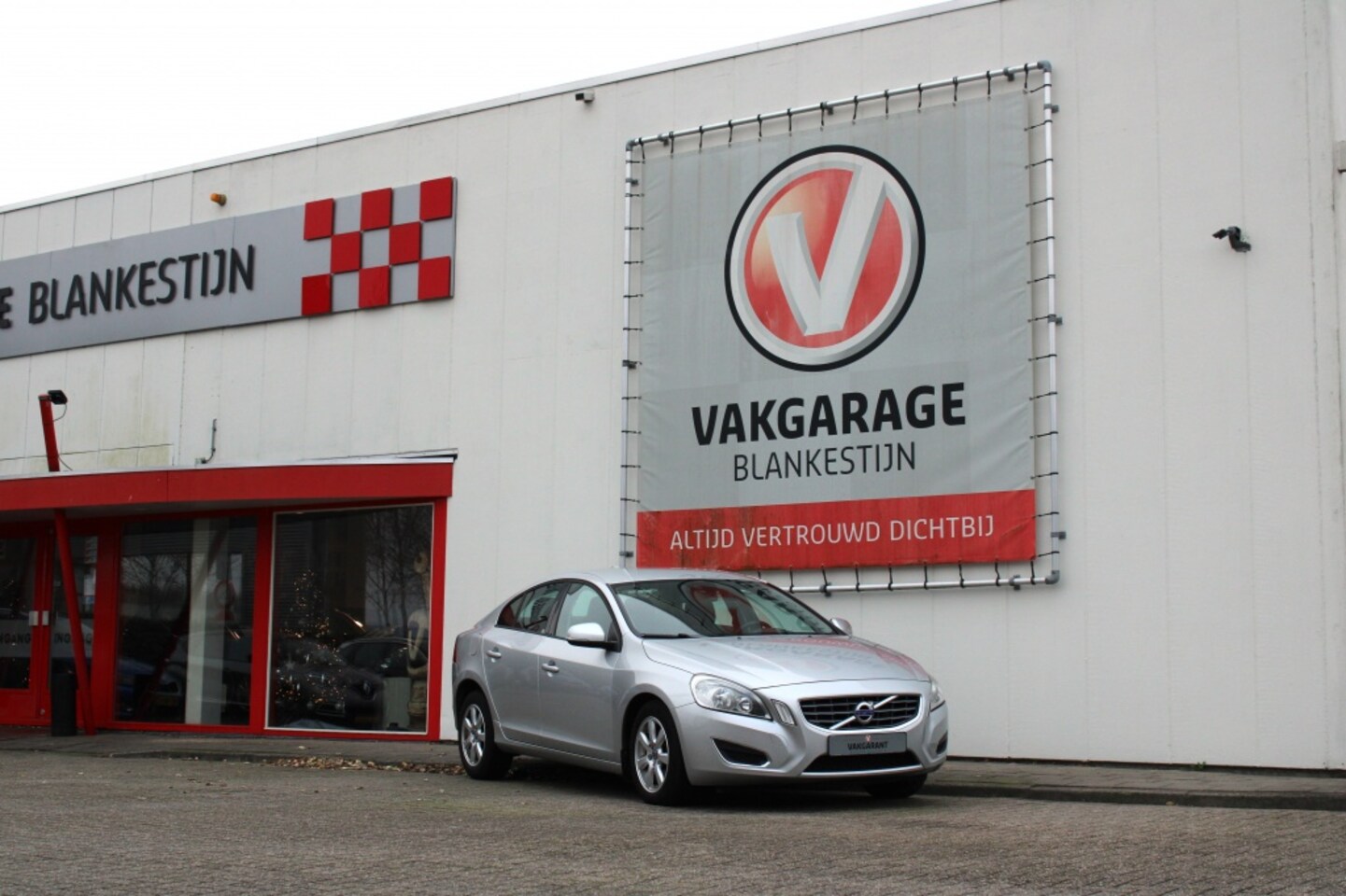 Volvo S T Kinetic Automaat Benzine Occasion Te Koop Op