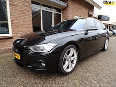 BMW 3-serie Touring - 320i High Executive Automaat / leder / Navi / Head Up / M Pakket