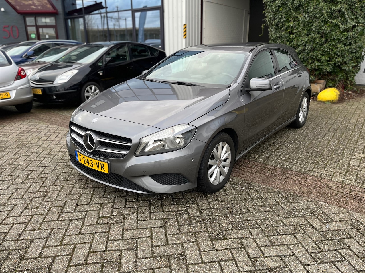 Mercedes-Benz A-klasse - A180 met 180 pk en apple/android carplay en sfeer verlichting - AutoWereld.nl