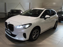 BMW 2-serie Active Tourer - 218i | LED | Massage | Navi | Widescreen 2-serie Active Tourer 218i | LED | Massage | Navi