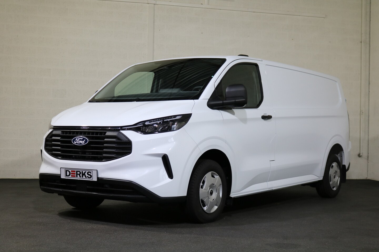 Ford Transit Custom - 2.0 TDCI 136pk L2 H1 Trend Navigatie Apple Carplay Led Camera - AutoWereld.nl