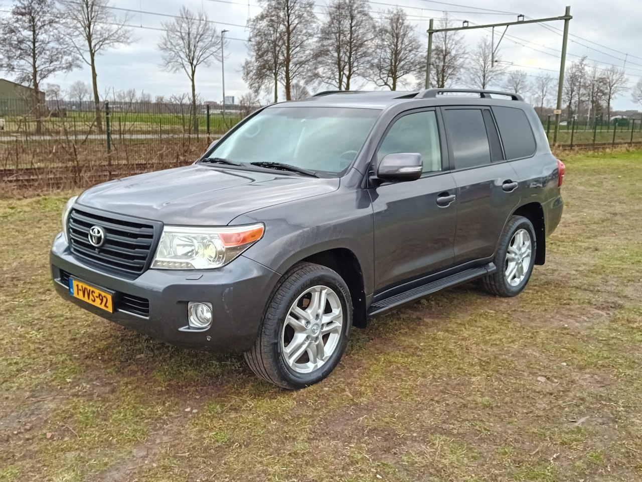 Toyota Land Cruiser V8 - 4.5 V8 D-4D Executive Standard Roof Window Van 4.5 V8 D-4D Executive Standard Roof Window Van - AutoWereld.nl