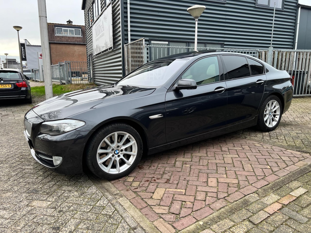 BMW 5-serie - 550xi High Executive Navi/Leer/Schuifdak - AutoWereld.nl