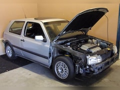 Volkswagen Golf - 2.8 VR6 | Project