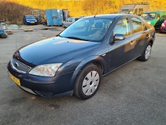 Ford Mondeo - 1.8-16V Ambiente