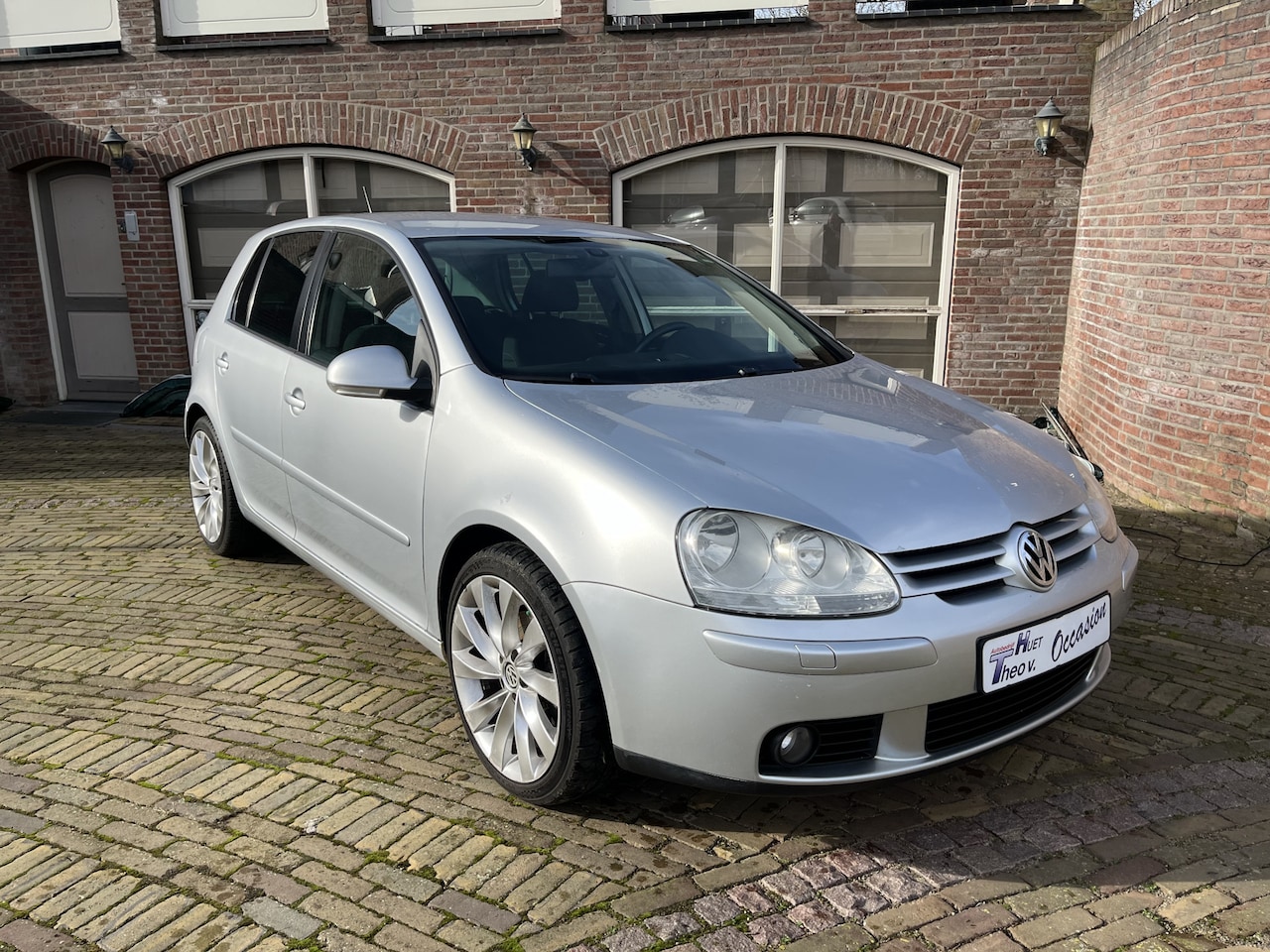 Volkswagen Golf - 2.0 TDI Comfortline Airco/Cruise/Navi/PDC - AutoWereld.nl