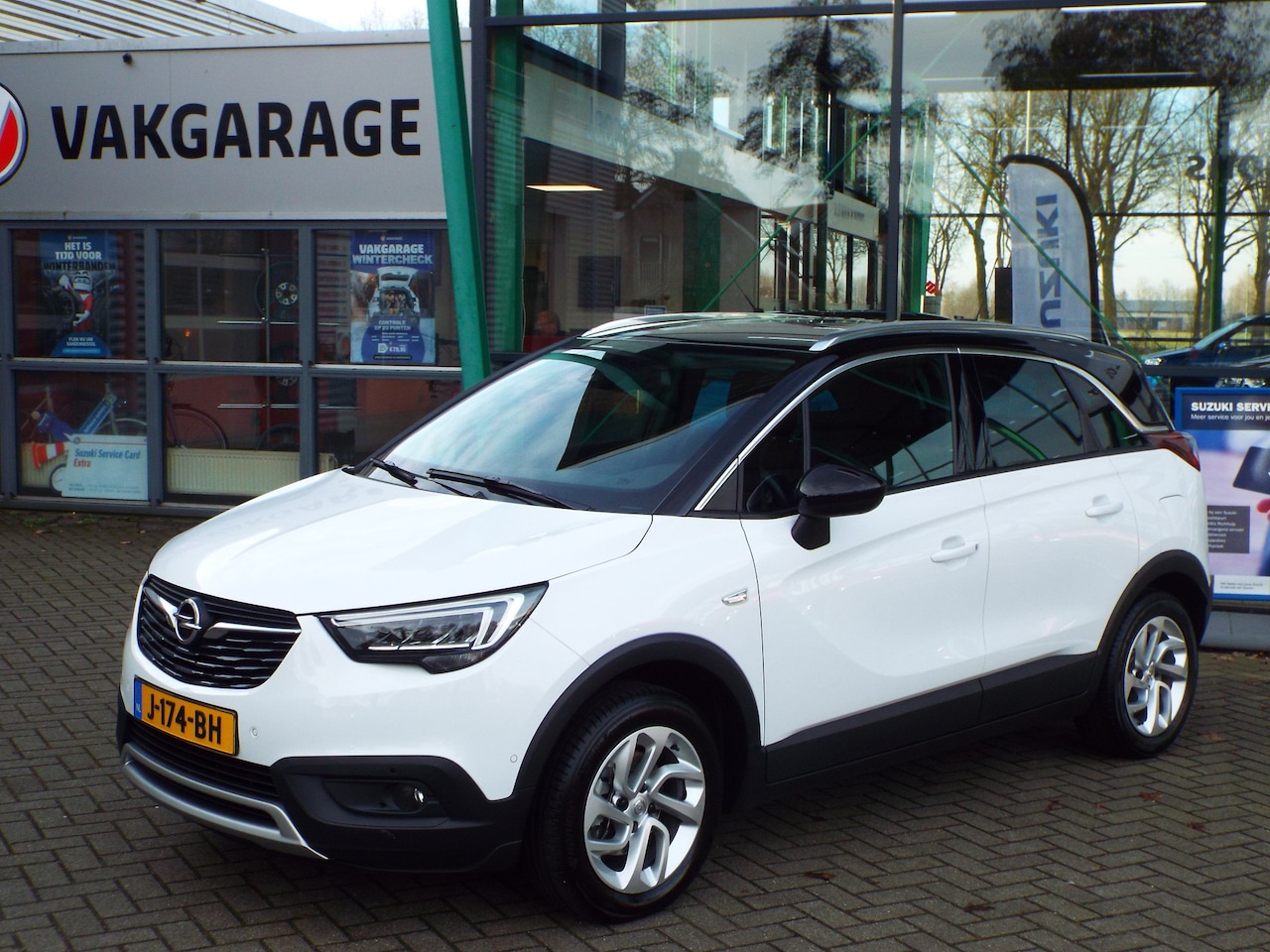 Opel Crossland X - 1.2 Turbo Innovation Trekhaak / Navigatie / Stuurverwarming - AutoWereld.nl