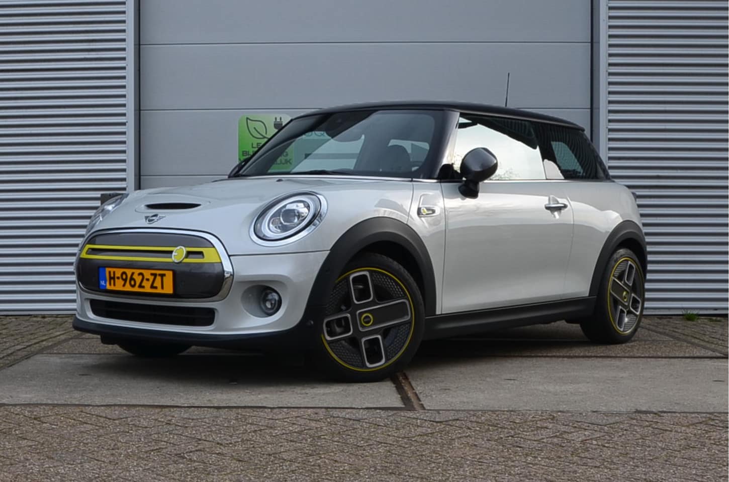 MINI Mini-Electric - Charged 4% Bijtelling of 2.000,- Subsidie, Rijklaar prijs - AutoWereld.nl