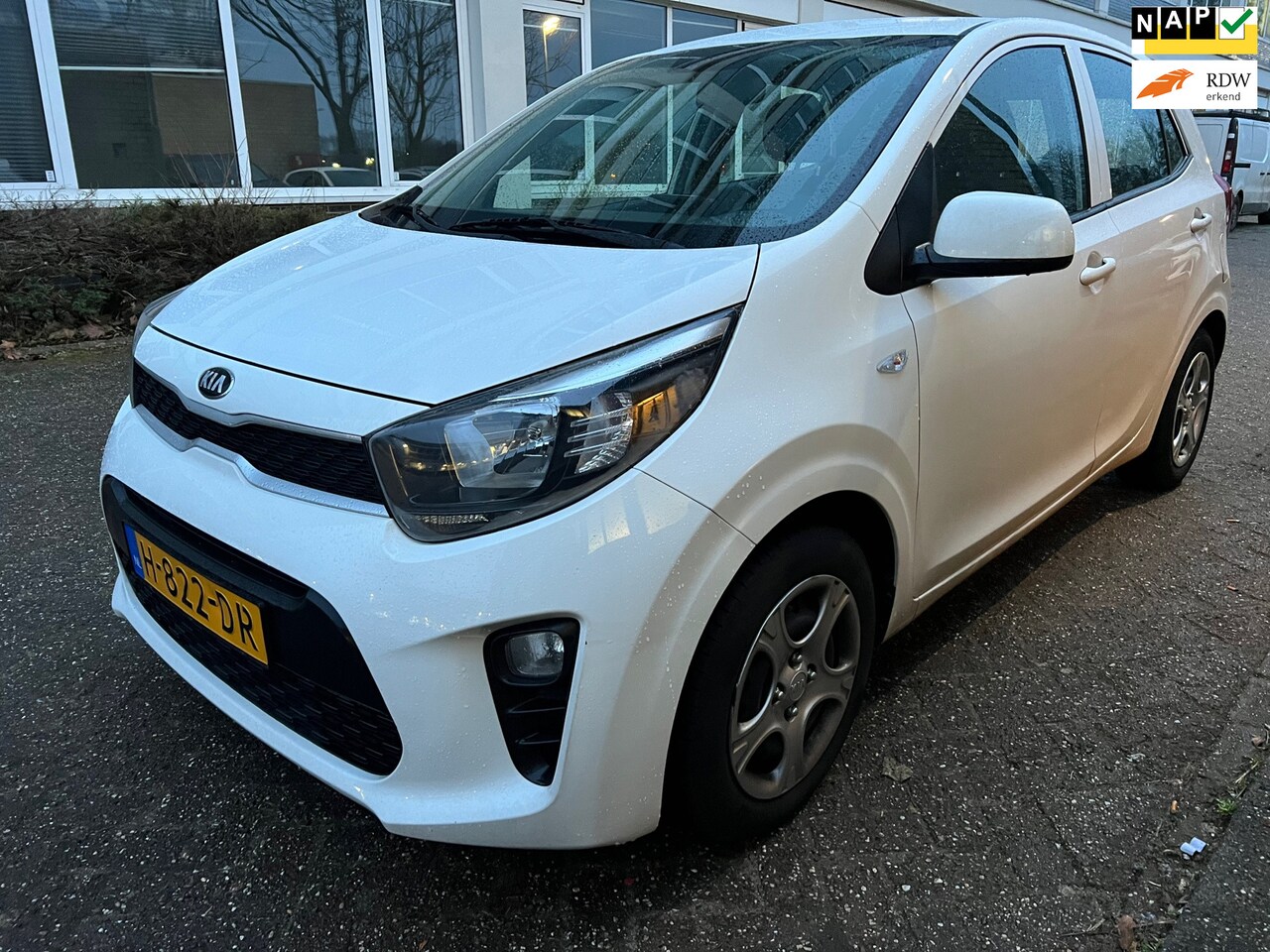 Kia Picanto - 1.0 MPi ComfortPlusLine, Carplay, airco, Camera - AutoWereld.nl