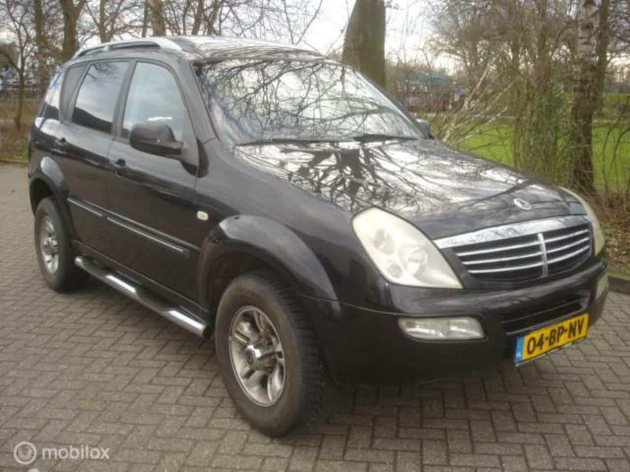 SsangYong Rexton - RX 270 Xdi HR 4X4 Airco. storing automaat - AutoWereld.nl