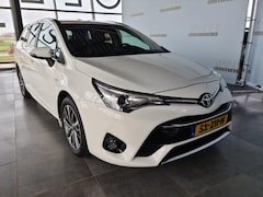 Toyota Avensis Touring Sports - 1.8*Trekhaak*Cruise*Airco