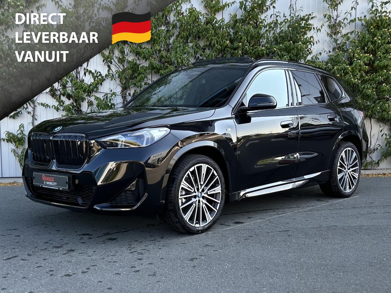 BMW iX1 - xDrive30 - M-Sport - Travel - Comfort - Shadowline - AutoWereld.nl