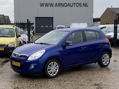 Hyundai i20 - 1.2i Plus 5-DEURS, AIRCO(CLIMA), ELEK-RAMEN, BLUETOOTH-RADIO-CD-MP3-USB-AUX, ISOFIX, AIRBA