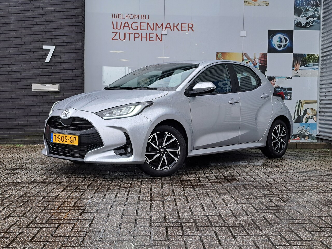 Toyota Yaris - 1.5 VVT-i Dynamic | APPLE CARPLAY & ANDROID AUTO | ACHTERUITRIJCAMERA | AIRCO | - AutoWereld.nl