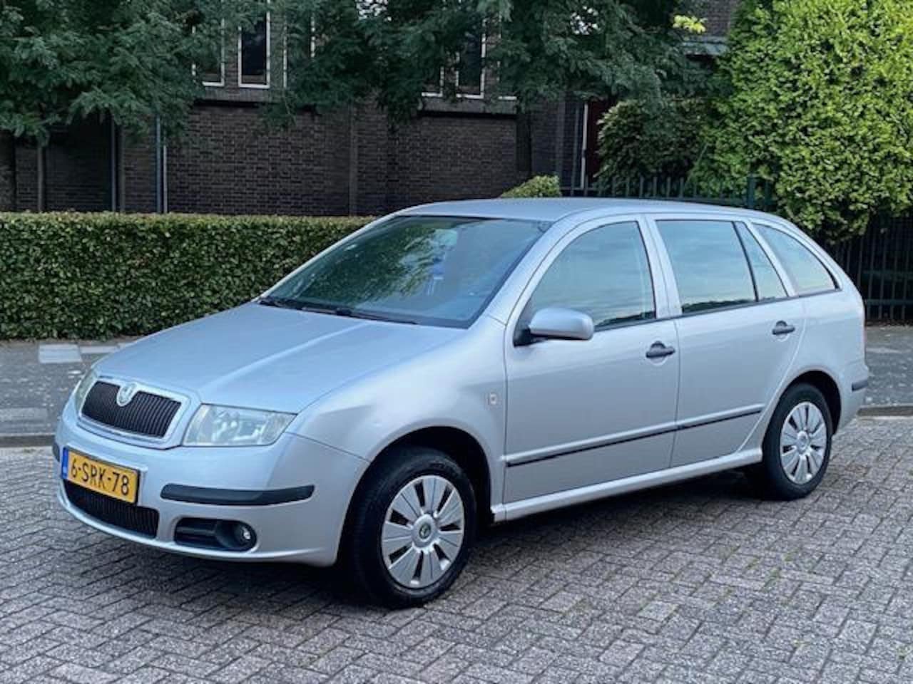 Skoda Fabia Combi - 1.4-16V Elegance 2006 Airco automaat! stuurbekrachtiging! ruime auto! - AutoWereld.nl