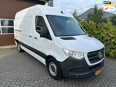 Mercedes-Benz Sprinter - 319 3.0 CDI V6 Automaat L2H2 Cruisecontrole Achteruitrijcamera Stoelverwarming