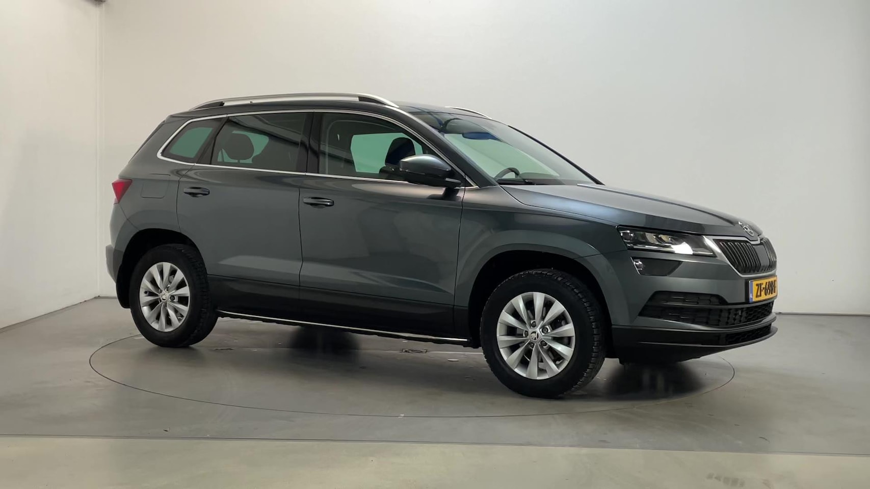 Skoda Karoq - 1.0 TSI 116pk DSG Clever Edition Camera Virtual Cockpit DAB+ - AutoWereld.nl