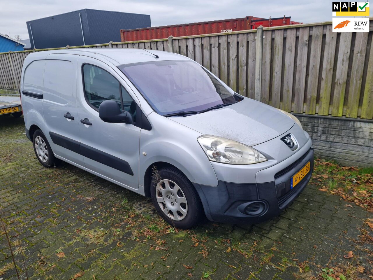 Peugeot Partner - 120 1.6 HDI L1 XT 120 1.6 HDI L1 XT - AutoWereld.nl