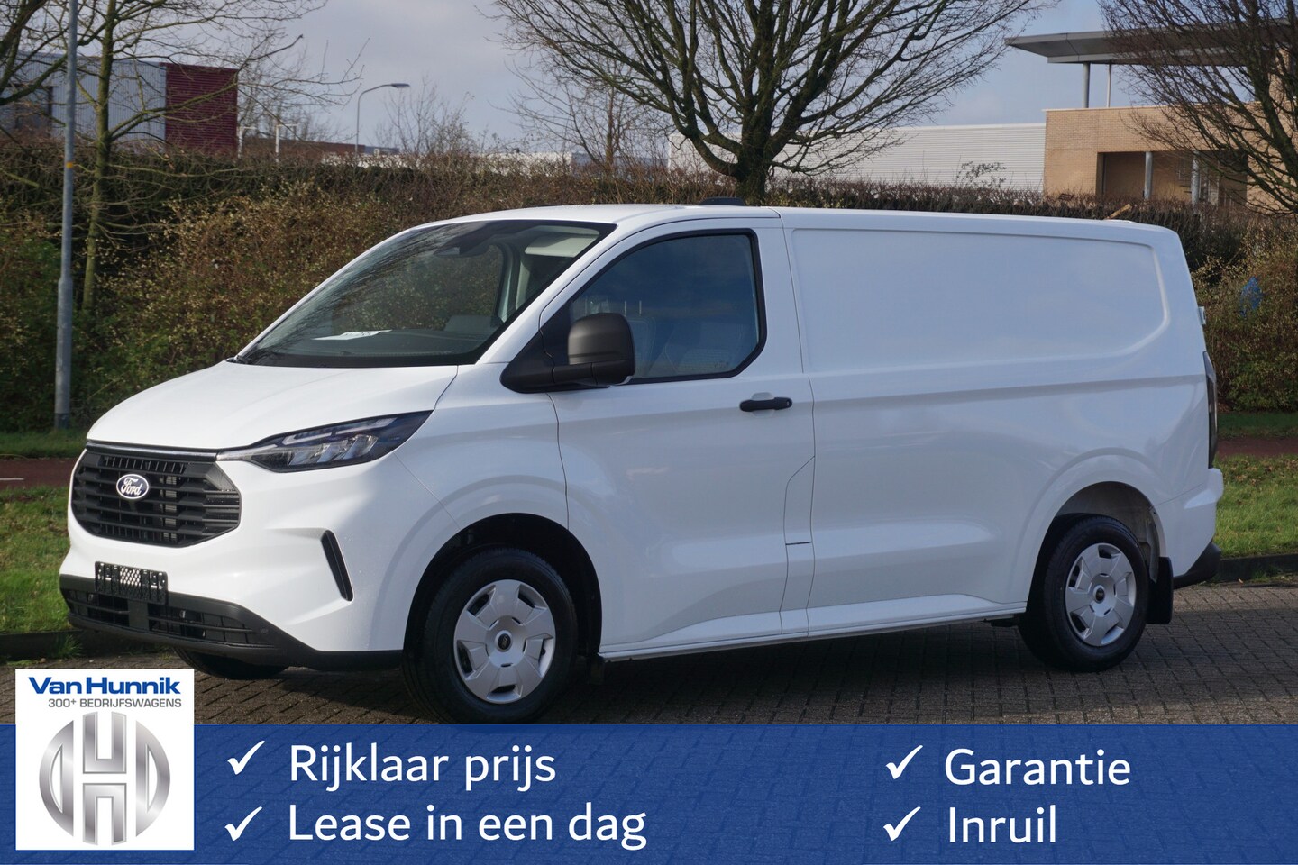 Ford Transit Custom - 300S 136PK Trend MY2024 13" Scherm Apple CP / Android A. Camera, LED, Trekhaak!! NR. X08* - AutoWereld.nl